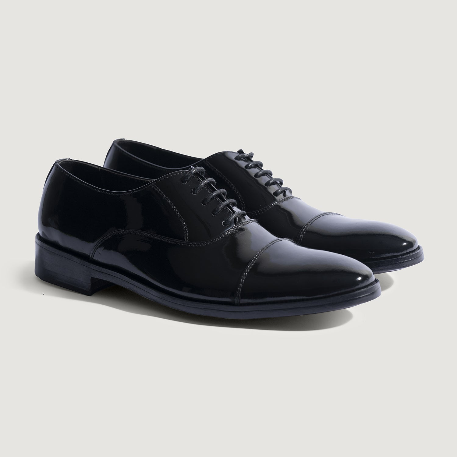 mens black patent leather dress shoes Professor Oxford For Men – The Jacket Maker eucalyptus Sleeves:34/35 Givenchy - T-Shirt Dress The deep black color